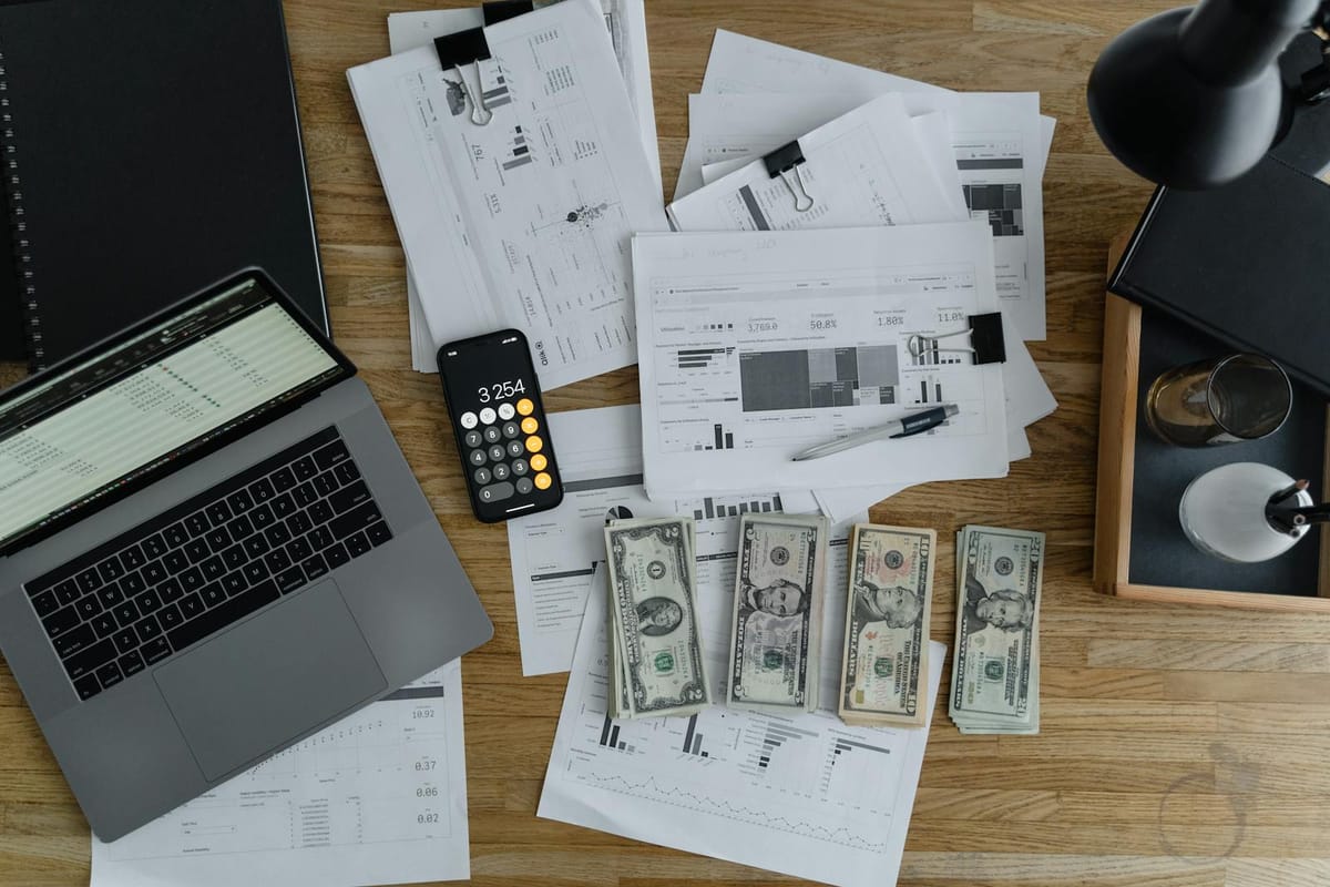 SIPP vs ISA: Which UK Tax Wrapper Should You Prioritise in 2026/27?