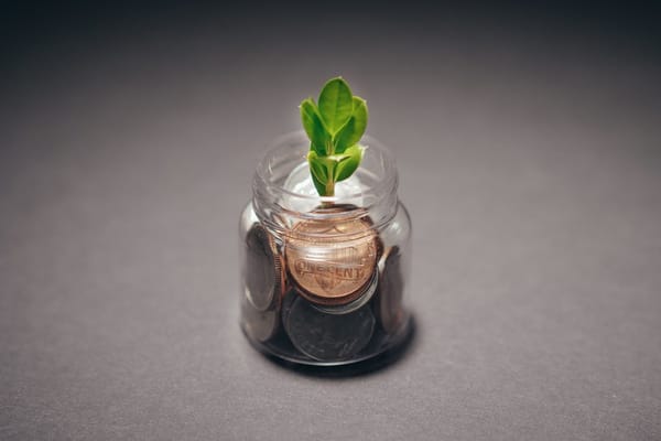 ISA or SIPP First? A Straight Answer for UK Investors Building Wealth